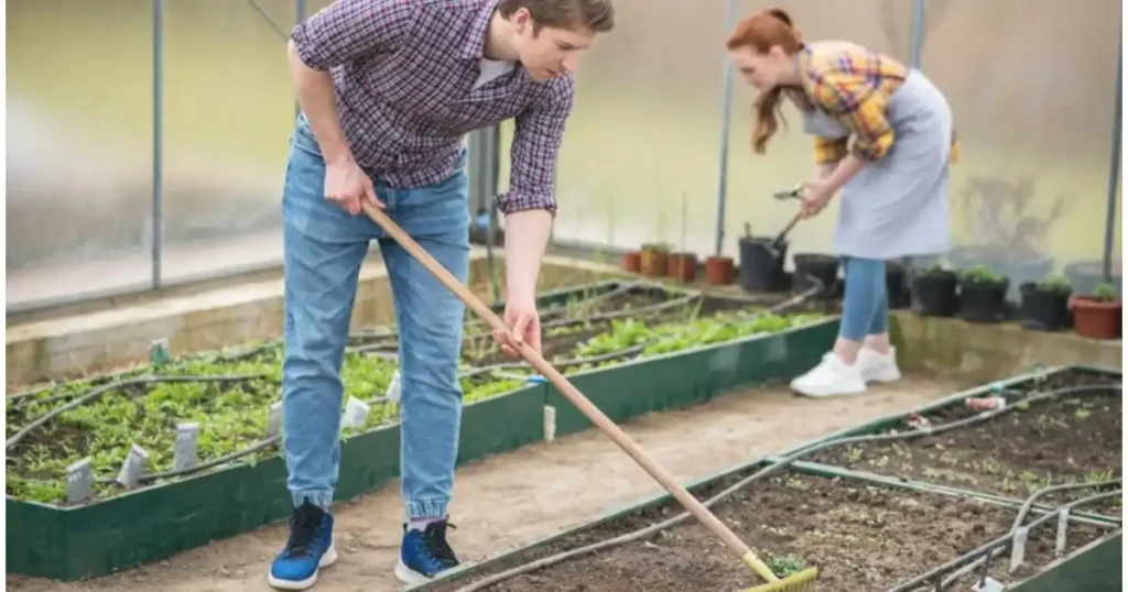 Fill raised garden bed